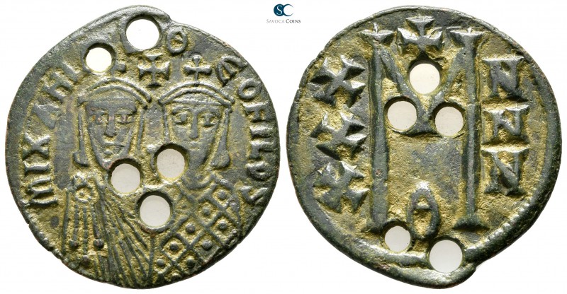 Michael I and Theophylactus AD 811-813. Constantinople
Follis Æ

19mm., 7,21g...