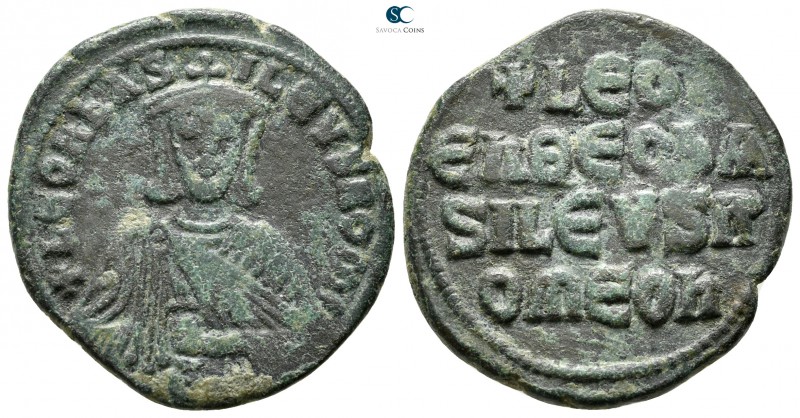 Leo VI the Wise. AD 886-912. Constantinople
Follis Æ

25mm., 7,71g.



ve...