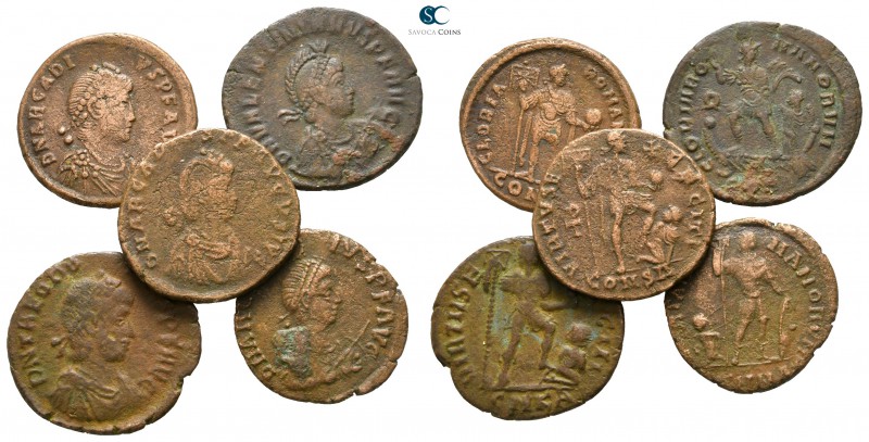 Lot of ca. 5 roman bronze coins / SOLD AS SEEN, NO RETURN!

nearly very fine