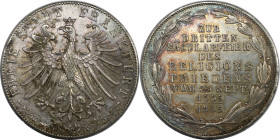 Altdeutsche Münzen und Medaillen, FRANKFURT - STADT. Doppelgulden 1855. Religionsfrieden. Silber. AKS 42. Fast Stempelglanz. Patina