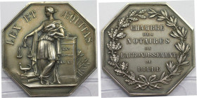 Medaillen und Jetons, Gedenkmedaillen. Frankreich / France. Chambre des Notaires de l'arrondissement de Lille. Medaille. Vs.: LEX ET AEQUITAS. Die Per...