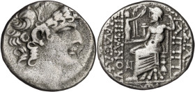 Imperio Seléucida. (31-30 a.C.). Antioquía ad Orontem. Tetradracma. (S. 7214) (CNG. IX, 1360i). Acuñada bajo Octavio Augusto. 14,13 g. BC+/MBC-.