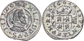 1662. Felipe IV. MD (Madrid). Y. 8 maravedís. (AC. 360) (J.S. M-323 var). Punto entre HISPANIARVMREX. Pátina verde. Atractiva. 2,13 g. MBC+/EBC-.