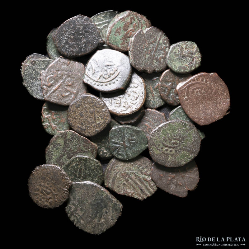 Islamic. Lot x30. Ottoman copper manghirs. Various sizes and conditions. 

Not...