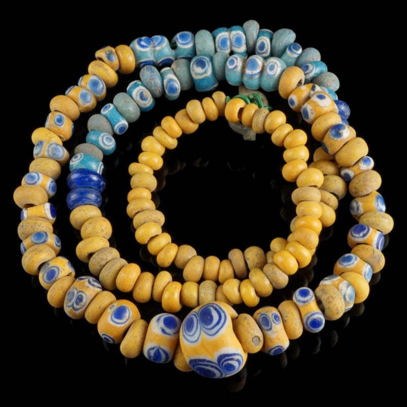Celtic Eye-Beads Necklace
5th-4th century BCE
Glass, 63 cm total, 18 mm (bigge...