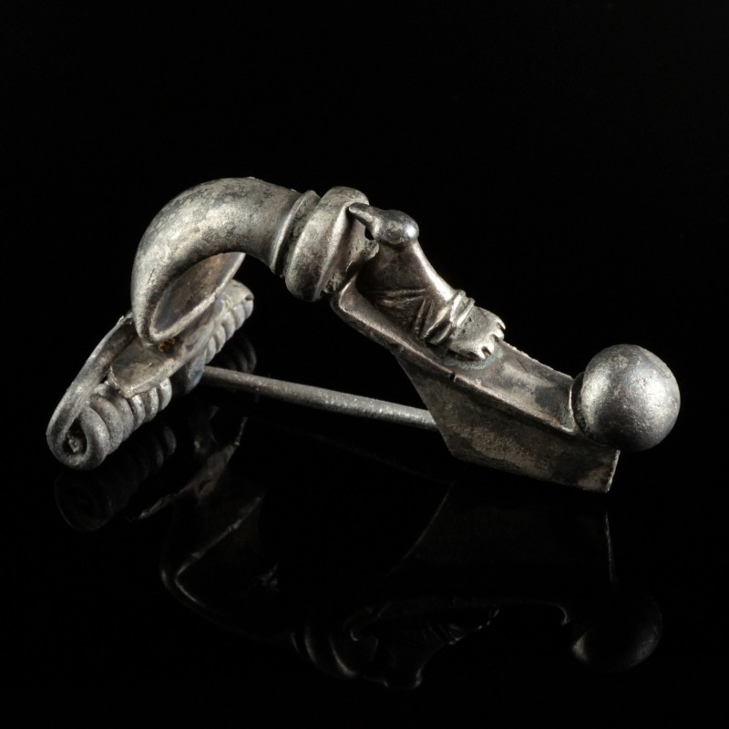 Roman Silver Fibula
1st century CE
Silver, 54 mm, 30,04 g
Intact massive cast...