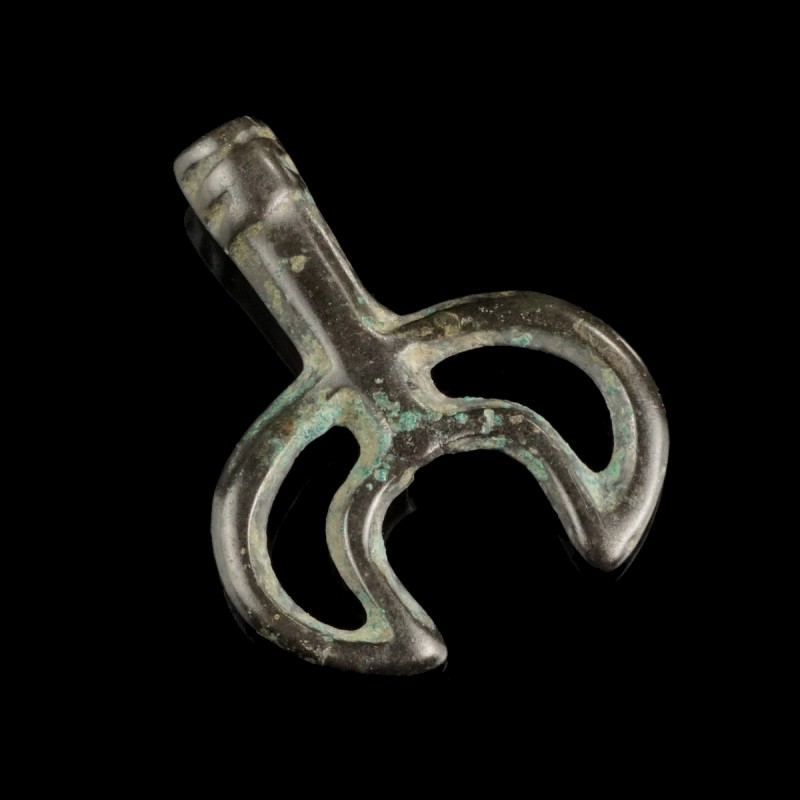 Bronze Age Pendant
12th-10th century BCE
Bronze, 31 mm
Intact and wearable.
...