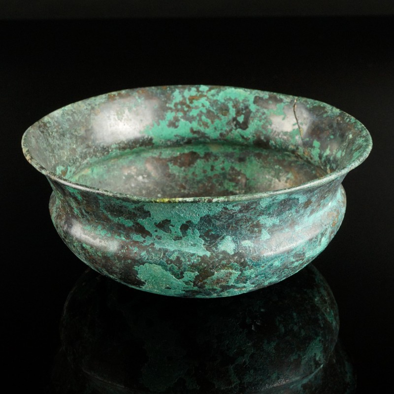 Greek Bronze Bowl
3rd-1st century BCE
Bronze, 120 mm

Very fine condition. O...