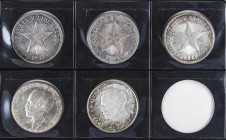 World Coins
Cuba
Lote 5 monedas 1 Peso. 1932 a 1953. Anv.: Estrella y Cent. Martí. AR. Algunas repetidas. KM-15, 2(3) y 29(2). EBC-.