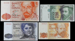 Banknotes Lots and Collections
Lote 4 billetes 200 a 2.000 Pesetas. 1979 a 1992. Clarín Sin serie, Rosalía de Castro Sin serie, Hernan Cortés Sin Ser...