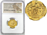 Byzantium
Byzantium. Valentinian III 425-455. Solidus, Ravenna NGC Ch VF 5/5 2/5 
AW: Popiersie cesarza w diademie perełkowym, w prawo i napis: D N ...