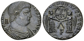 Magnentius AE Centenionalis, Arelate 

Magnentius (350-353 AD). AE Centenionalis (20 mm, 4.93). Arelate, 351-352.
Obv. D N MAGNENTIVS P F AVG, Pear...