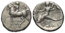 Kalabrien. Tarent.

 Didrachme oder Nomos (Silber). Ca. 272 - 240 v. Chr.
Vs: Nackter Jüngling zu Pferde mit erhobenem Arm nach links reitend; über...