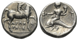 Kalabrien. Tarent.

 Didrachme oder Nomos (Silber). Ca. 272 - 240 v. Chr.
Vs: Nackter Jüngling zu Pferde mit erhobenem Arm nach rechts reitend; zwi...