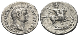 Domitianus (81 - 96 n. Chr.).

 Denar (Silber). 77 - 78 n. Chr. (unter Vespasian). Rom.
Vs: CAESAR AVG F DOMITIANVS. Büste mit Lorbeerkranz rechts....