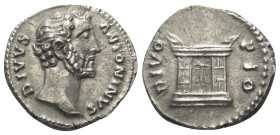 Antoninus Pius (138 - 161 n. Chr.).

 Denar (Silber). 161 n. Chr. Rom.
Vs: DIVVS ANTONINVS. Kopf rechts.
Rs: DIVO PIO. Schreinartiger Altar mit ge...