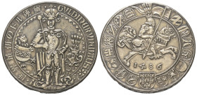 Bergbau.

 Medaille (Silber). 1986.
Tirol. Brixlegg.
Medaille nach dem Tiroler Gulden 1486 von Erzherzog Sigismund (1439-1496).

Vs: Japanische ...