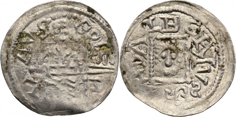 Boleslaw IV Kędzierzawy (1146-1173). Denar 1146-1157

Aw: Książę z mieczem na ...
