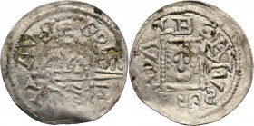 Boleslaw IV Kędzierzawy (1146-1173). Denar 1146-1157

Aw: Książę z mieczem na kolanach siedzący na tronie na wprostRw: Głowa w prostokątnej ramceŁad...