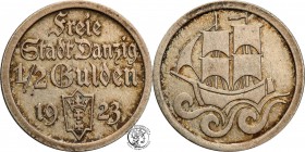 Gdansk/Danzig. 1/2 Gulden 1923
Ładny egzemplarz w subtelnej patynie.Fischer WMG 009
Waga/Weight: 2,48 g Ag Metal: Średnica/diameter: 19,5 mm
Stan z...
