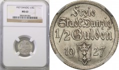 Gdansk/Danzig. 1/2 Gulden 1927 NGC MS63
Menniczy egzemplarz najrzadszego rocznika monety pół-guldenowej z WMG. Piękny, intensywny połysk na całej pow...