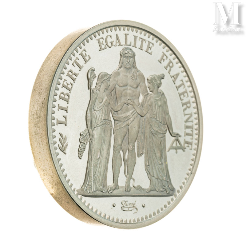 France - Cinquième République

Piéfort de la 10 Francs 1965
A : Hercule au ce...