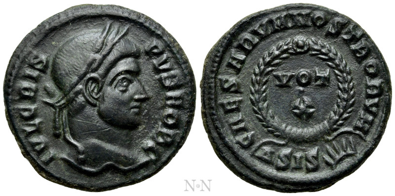 CRISPUS (Caesar, 316-326). Follis. Siscia. 

Obv: IVL CRISPVS NOB C. 
Laureat...