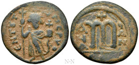 ISLAMIC. Arab-Byzantine (Circa 685-692). Fals. Imitating Constans II