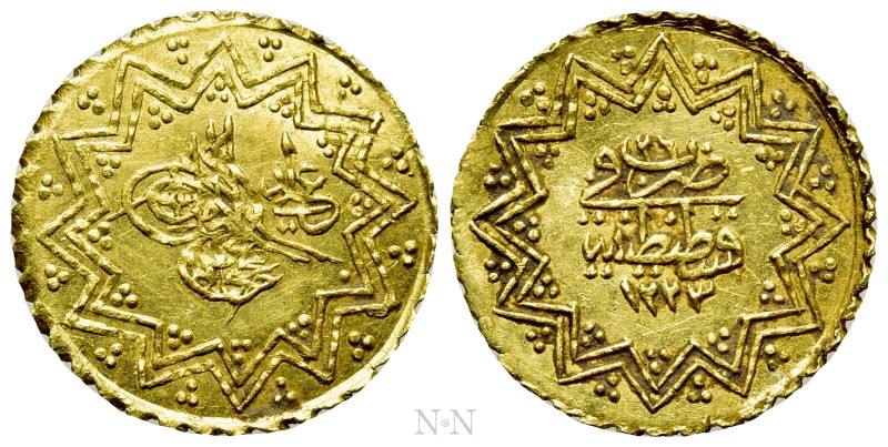 OTTOMAN EMPIRE. Mahmud II (AH 1223-1255 / 1808-1839 AD). GOLD 1/4 New Altin. Qus...