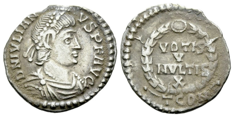 Julian II, 360-363 Siliqua Lugdunum circa 360-363, AR 17.00 mm., 1.74 g.
Pearl-...