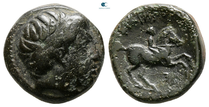 Kings of Macedon. Uncertain mint. Philip II of Macedon 359-336 BC. 
Bronze Æ
...