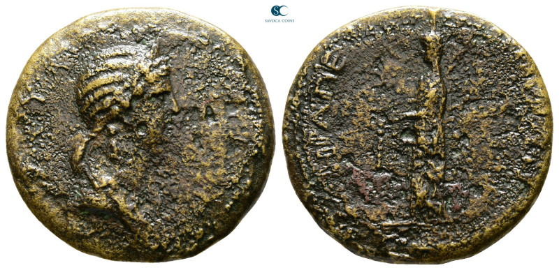 Thrace. Perinthos. Claudia Octavia, Augusta AD 54-62. 
Bronze Æ

27 mm, 9,56 ...