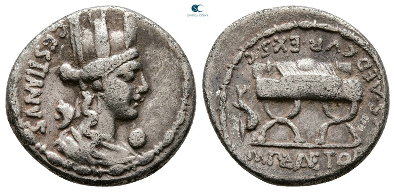 M. Plaetorius M. F. Cestianus 69-57 BC. Rome
Denarius AR

19 mm, 3,64 g


...