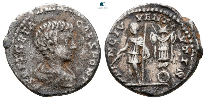 Geta, as Caesar AD 197-209. Rome
Denarius AR

19 mm, 3,15 g



Nearly Ver...