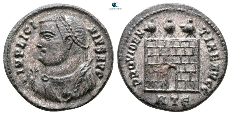 Licinius I AD 308-324. Heraclea
Follis Æ silvered

19 mm, 3,08 g



Very ...