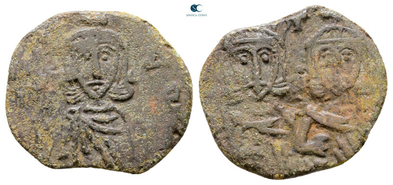 Constantine V Copronymus, with Leo IV and Leo III AD 741-775. Syracuse
Follis Æ...