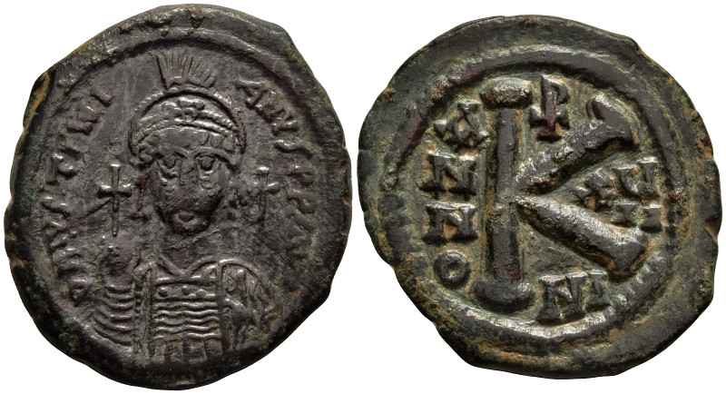 Justinian I (527-565 AD). Nicomedia
AE Half Follis (28.1mm 9.4g)
Obv: Helmeted...