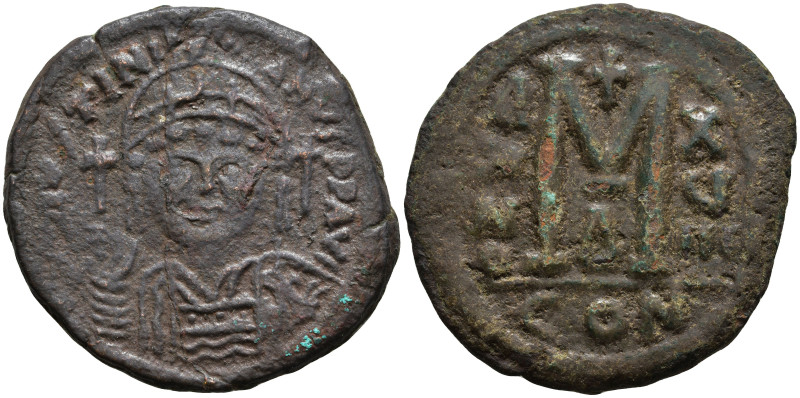 Justinian I (527-565 AD). Constantinople
AE Follis (34.7mm 17.6g)
Obv: DN IVST...