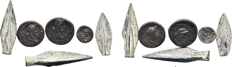 Antiquities
3 arrowhead and 3 coins