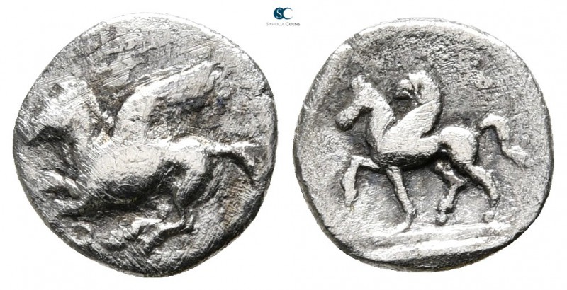Akarnania. Leukas 440-400 BC. 
Diobol AR

10mm., 0,71g.

Pegasos flying lef...