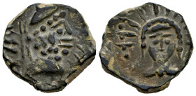 Malaka. Unit. 200-20 BC. Malaga. (Abh-1726). Anv.: Head of Vulcan right, tongs behind, punic legend before. Rev.: Head of Helios facing. Ae. 8,55 g. C...