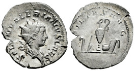 Saloninus. Antoninianus. 256 d.C. Colonia Agrippinensis. (Ric-V.1 9). (Seaby-41). Anv.: SALON VALERIANVS CAES. Radiate and draped bust to right. Rev.:...