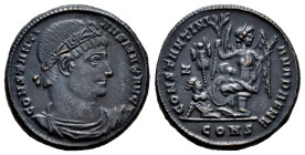 Constantinus I. Follis. 328-329 d.C. Constantinople. (Ric-VII 35). Anv.: CONSTANTINVS MAX AVG, rosette-diademed, draped and cuirassed bust to right. R...