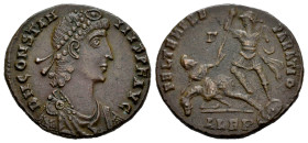 Constantius II. Centenionalis. 351-355 d.C. Alexandria. (Ric-72). Anv.: D N CONSTANTIVS P F AVG, pearl-diademed, draped and cuirassed bust to right. R...
