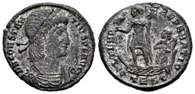 Constantius II. Centenionalis. 348-350 d.C. Thessalonica. (Ric-VIII 107). (LRBC-1637). Anv.: D N CONSTANTIVS P F AVG, pearl-diademed, draped and cuira...