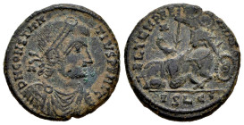 Constantius II. Centenionalis. 353-355 d.C. Lugdunum. (Ric-186 var.). Anv.: D N CONSTANTIVS P F AVG, pearl diademed, draped and cuirassed bust to righ...