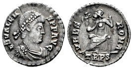 Valens. Siliqua. 367-375 d.C. Trier. (Ric-IX 27e). (Rsc-109b). Anv.: D N VALENS P F AVG, pearl-diademed, draped and cuirassed bust to right. Rev.: VRB...