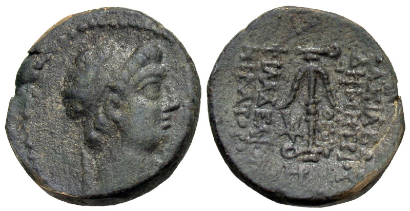 Seleukid Kingdom. Demetrios II Nikator. First reign, 146-138 B.C. AE (17 mm, 4.6...