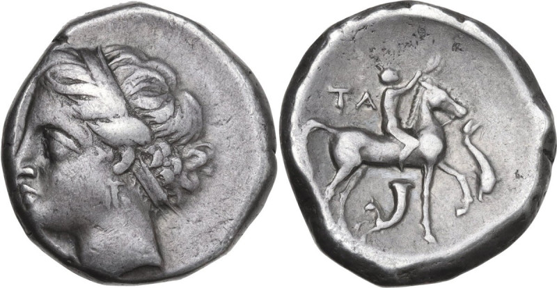 Greek Italy. Southern Apulia, 'Campano-Tarentine'. AR Nomos, 281-228 BC. Obv. He...