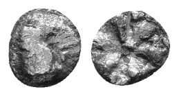 Aiolis, Kyme. Circa 400-350 BC. AR 6mm, 0,16g.
